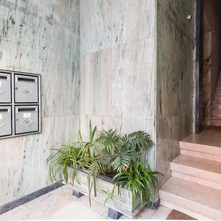 Portucale ! 3 Bedroom With Private Terrace * Lisbon
