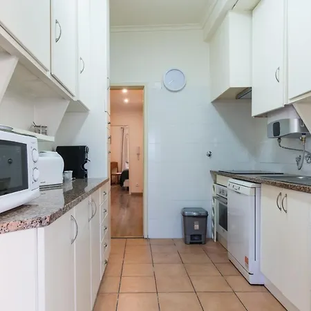 Appartamento Portucale ! 3 Bedroom With Private Terrace Lisbona