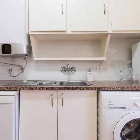 Portucale ! 3 Bedroom With Private Terrace Apartment Lisbon