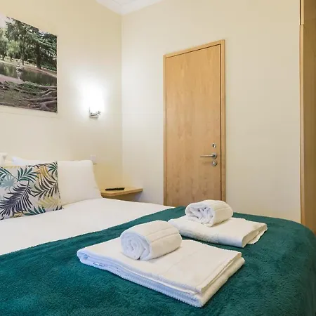 Portucale ! 3 Bedroom With Private Terrace *