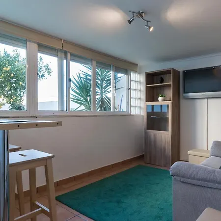 Portucale ! 3 Bedroom With Private Terrace Διαμέρισμα